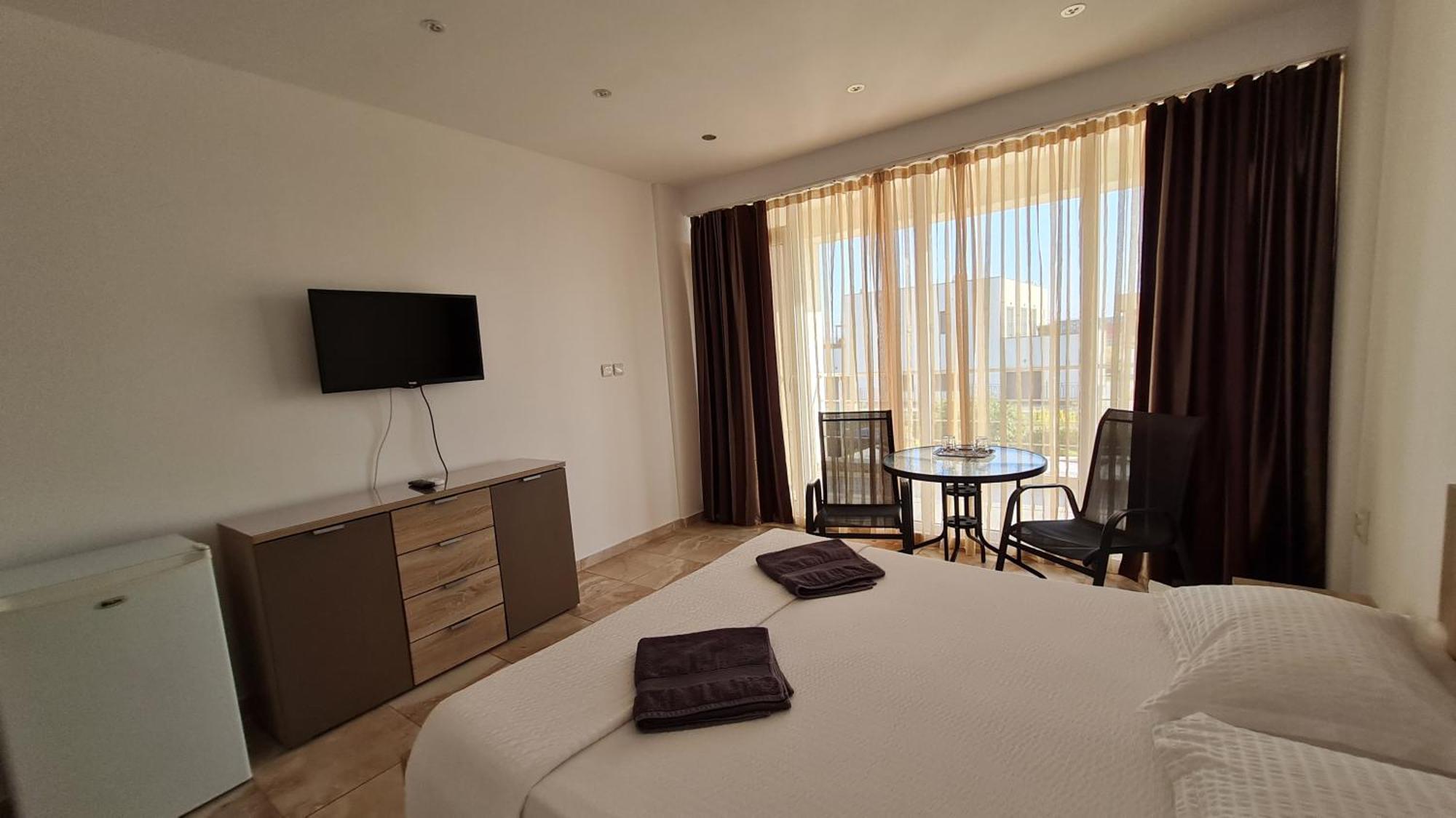 Casa Bellevue Apartment คอสติเนช ภายนอก รูปภาพ