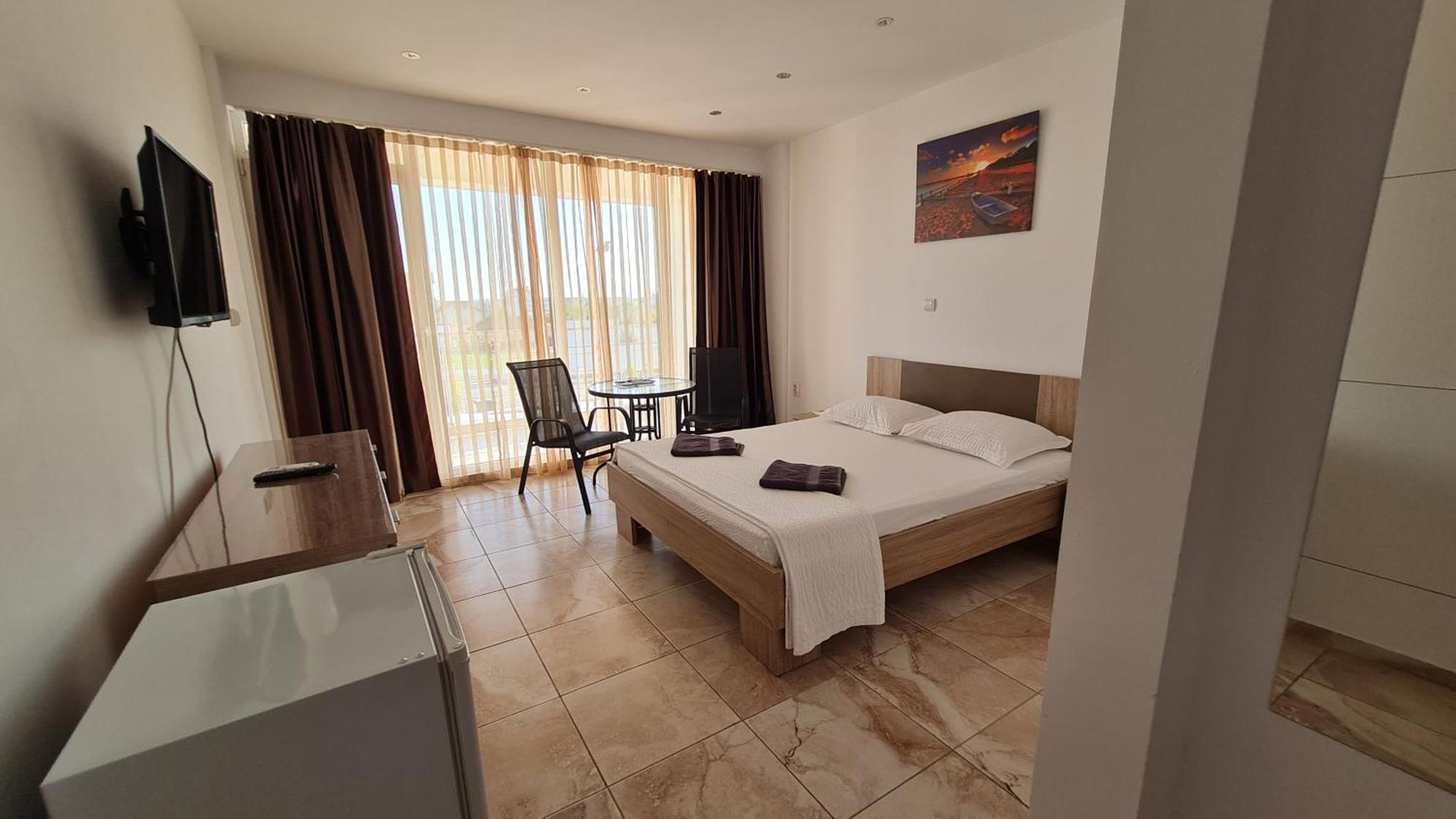 Casa Bellevue Apartment คอสติเนช ภายนอก รูปภาพ