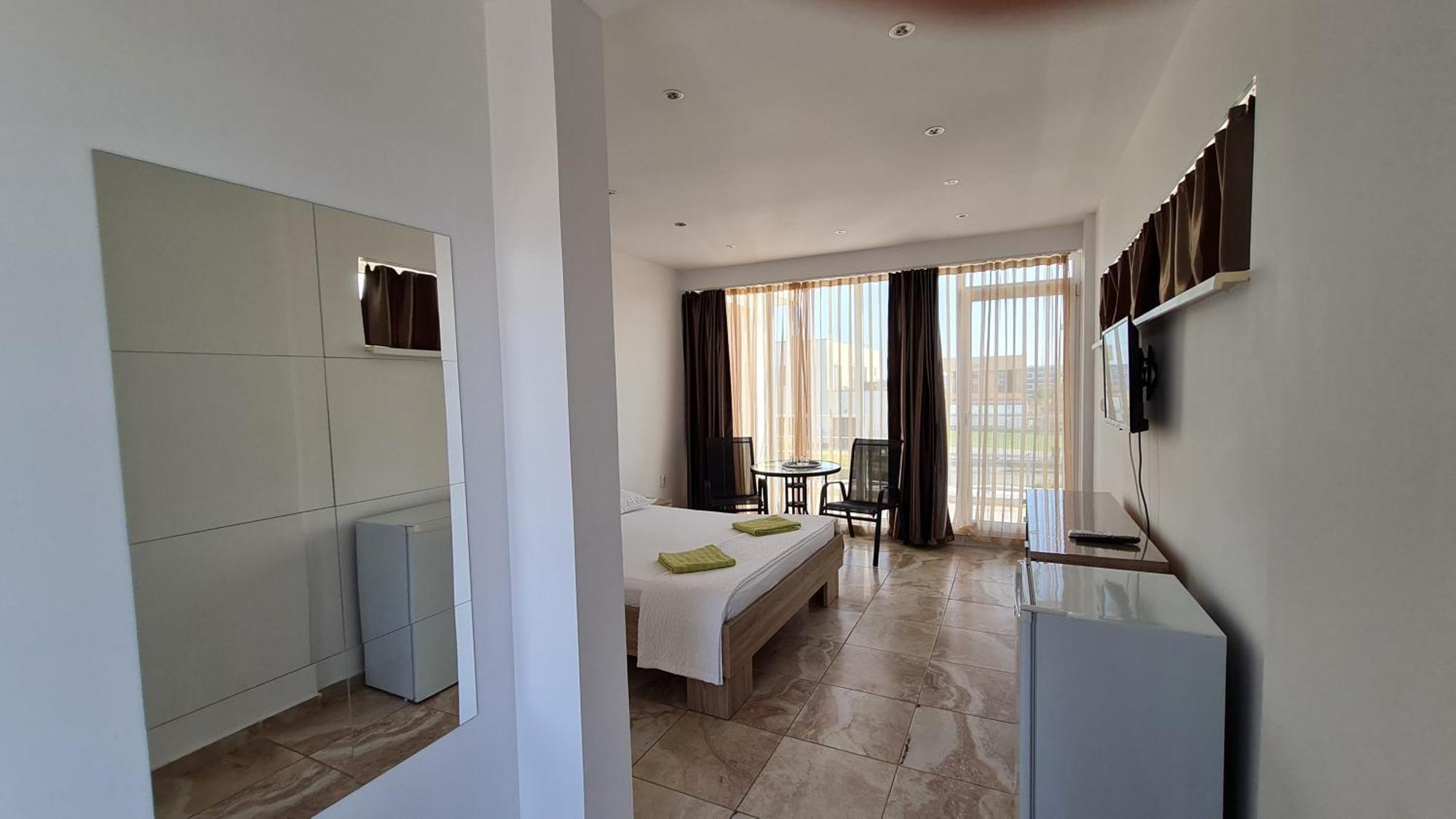 Casa Bellevue Apartment คอสติเนช ภายนอก รูปภาพ