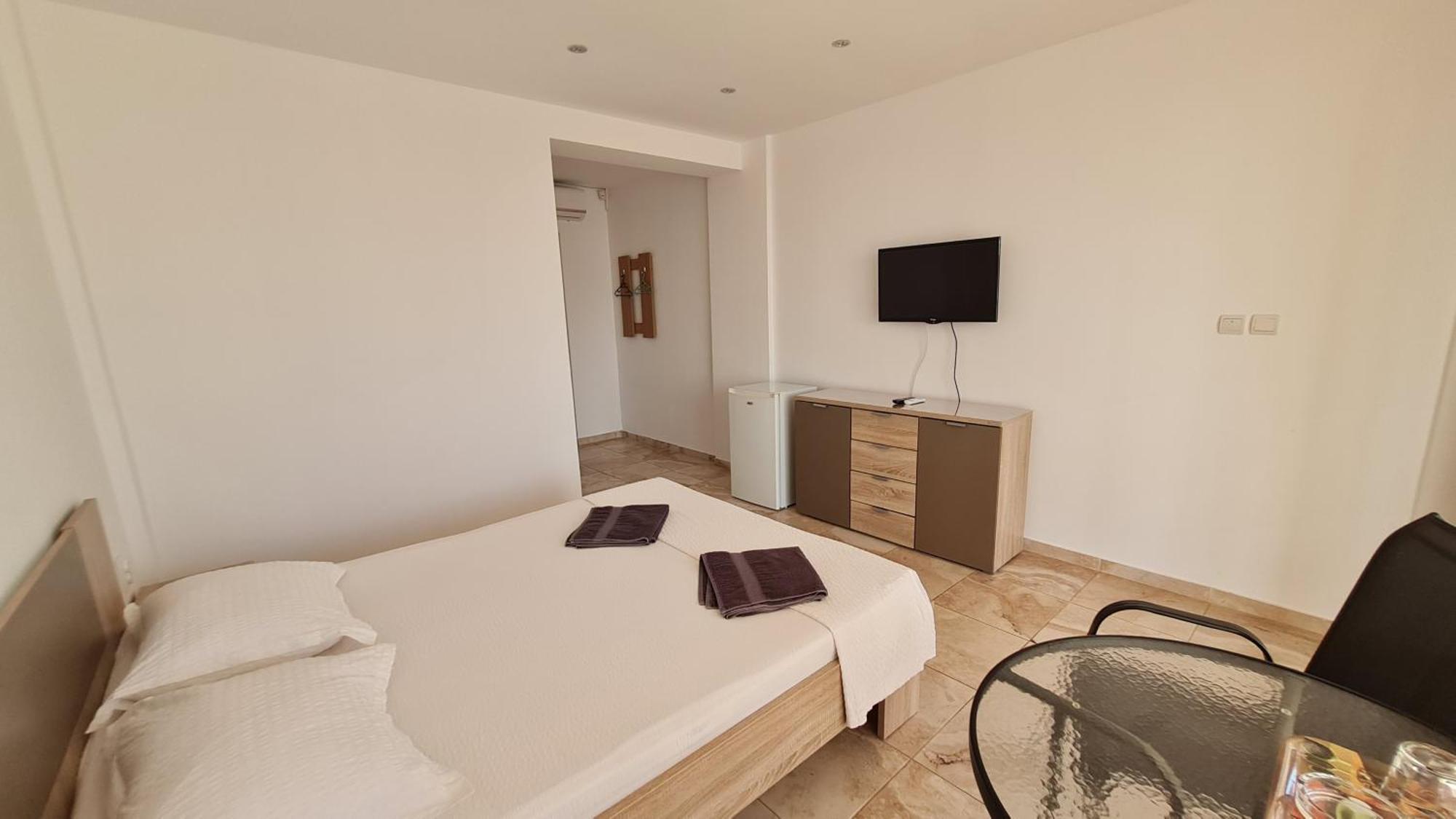 Casa Bellevue Apartment คอสติเนช ภายนอก รูปภาพ